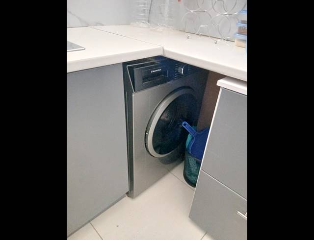 1 BEDROOM APARTMENT TO LET IN WESTDENE